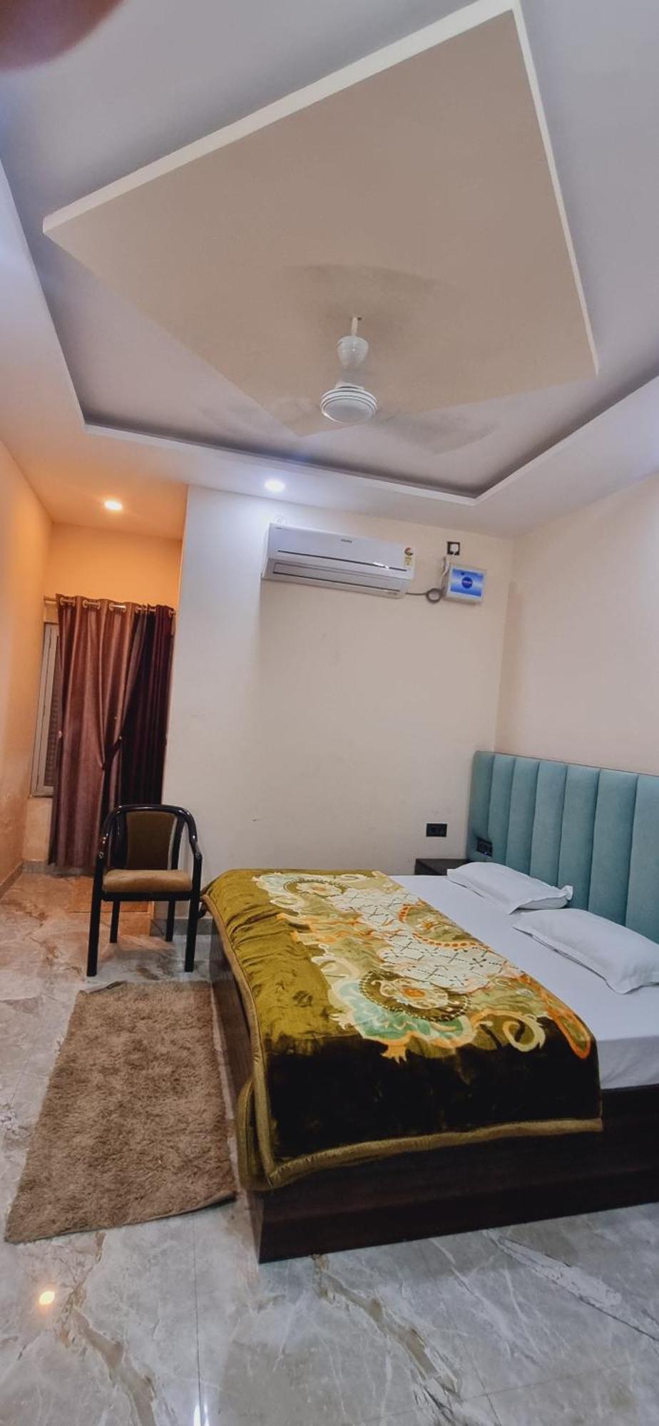 Surya Palace Ayodhya Ngoại thất bức ảnh